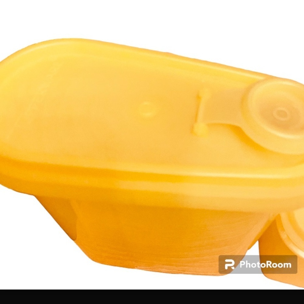 Tupperware Set of Yellow Shelf Saver and Pour Seal Wedge Containers - Picture 5 of 7